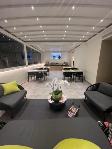 Elite Accommodations & Hydromassage Pool เรจโจ ดี คาลาเบีย ภายนอก รูปภาพ